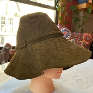 Konin NY Suede Floppy Bucket Packable Hat olive green